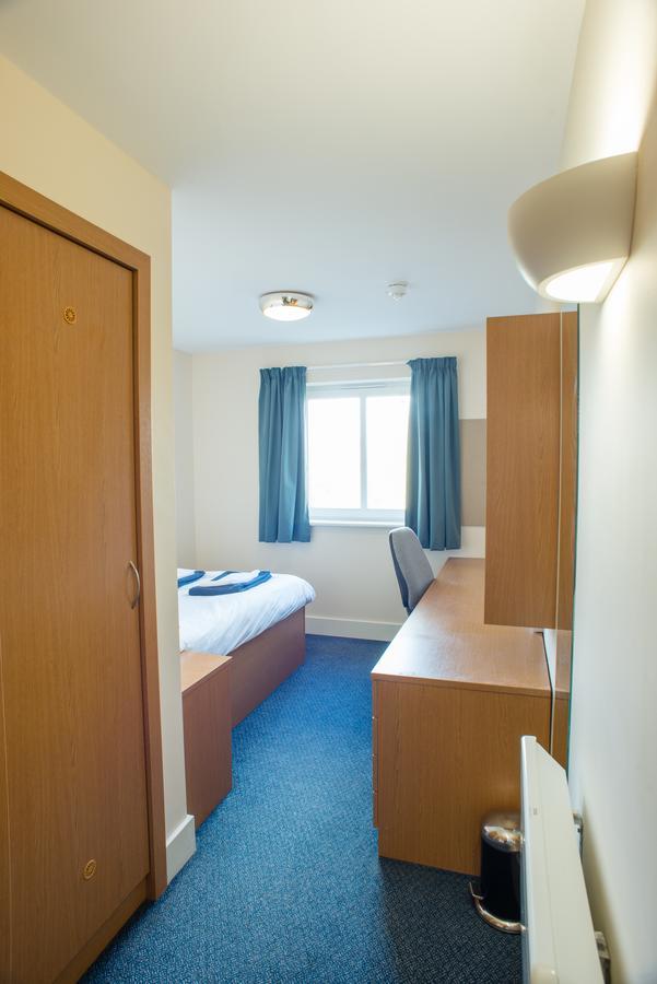 The Sidings Aparthotel Penryn Buitenkant foto