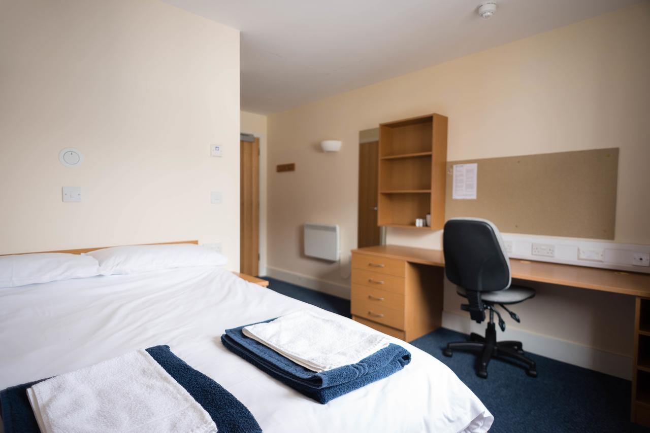 The Sidings Aparthotel Penryn Buitenkant foto